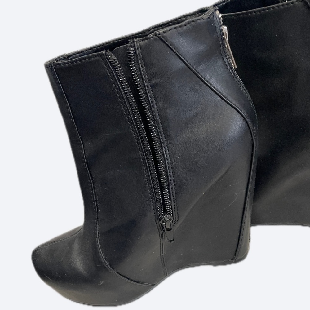 Black Wedge Ankle Boots with Rear Zip - Women - Size 7.5 - Picture 6 of 16
